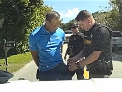 القصة الكاملة.. كواليس القبض على نجم الجولف العالمي تايجر وودز بتهمة القيادة مخمورًا وحديثه عن دونالد ترامب